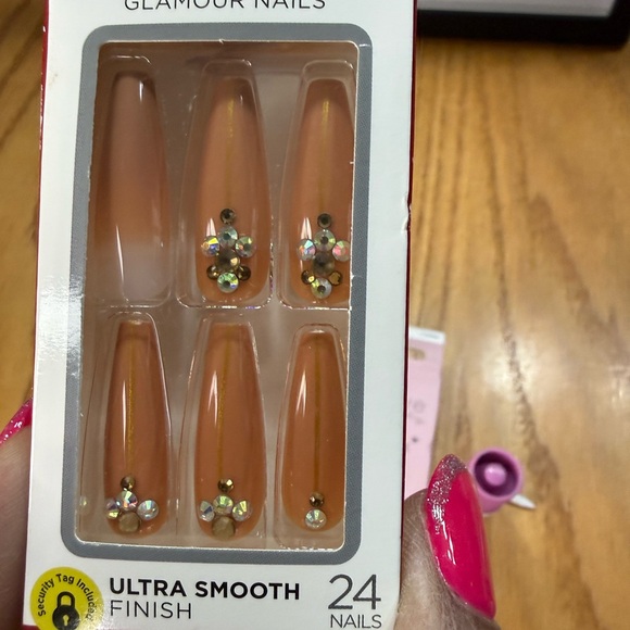 Press-On Nail Bundle 💅✨ NEW - Picture 3 of 9